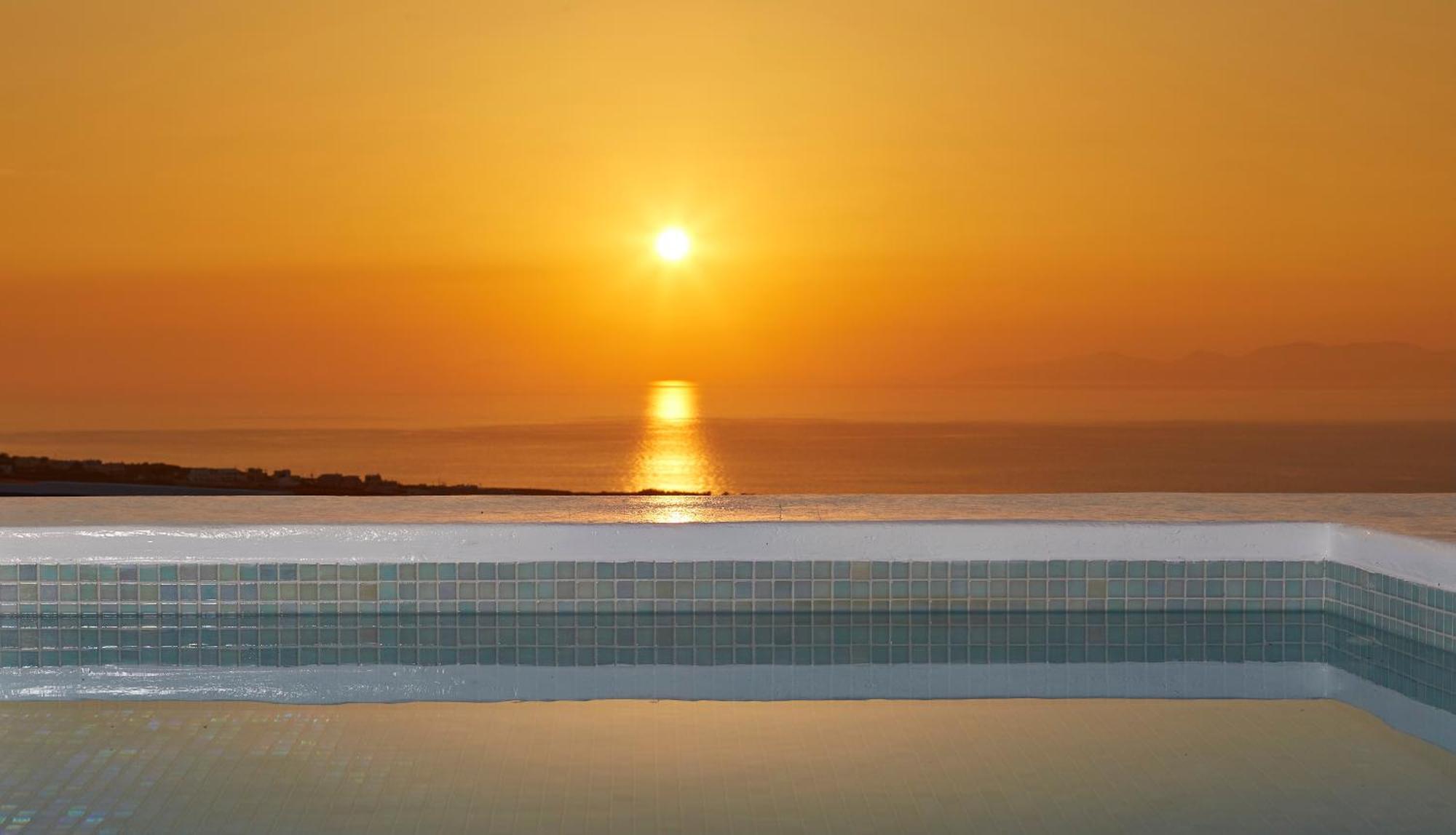 Aperanto Suites Oía Dış mekan fotoğraf